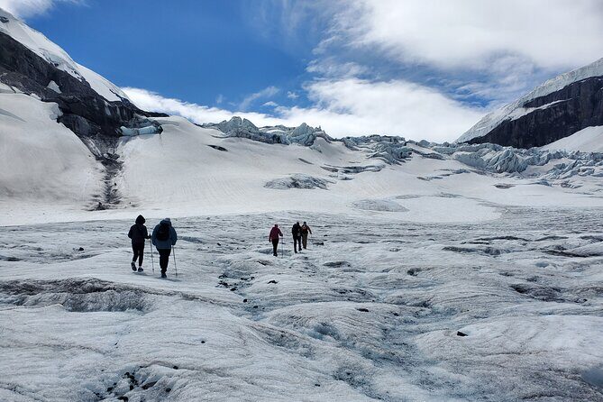 Tread Lightly Glacier Hikes - Learning and Observation: Guides as Educators
