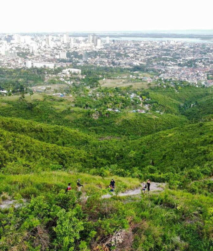 Trekking to see the beautiful view of Cebu City - Key Points