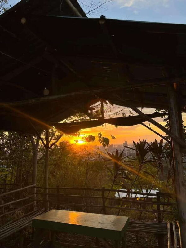 Trekking to see the beautiful view of Cebu City - Authenticity and Local Flavor