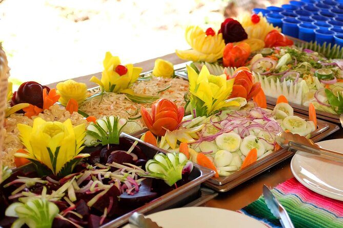Trip to Chichen Itza with Buffet Breakfast and Saamal cenote - Authentic Experience and Value