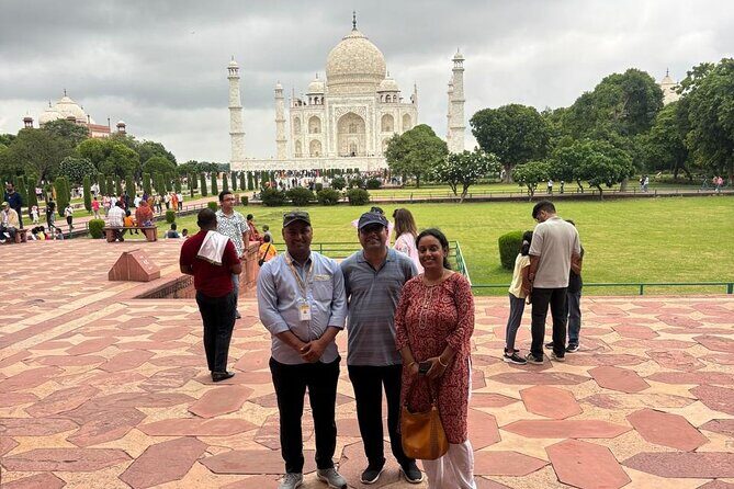 Trip To Taj Mahal From Delhi - The Sum Up