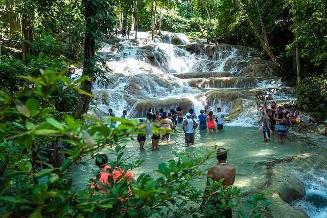 Triple Action pack Combo (Blue Hole, Horse back riding and river tubing) - What the Tour Entails
