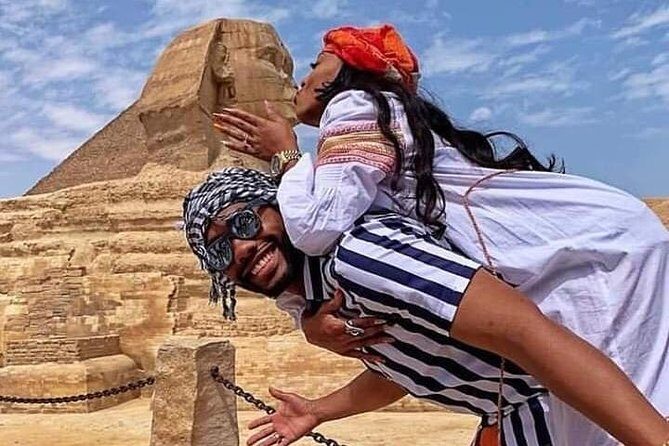 Try Our Journey Around The Pyramids by Camel Or Horse Ride - FAQs