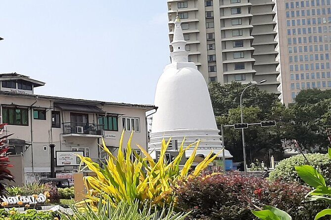 Tuk Tuk Tour to Colombo City from Colombo Port Passenger Terminal - FAQs