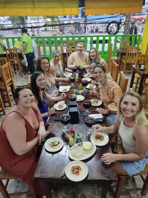 Tulum: Best Taco Tour - Street Art & Local Life