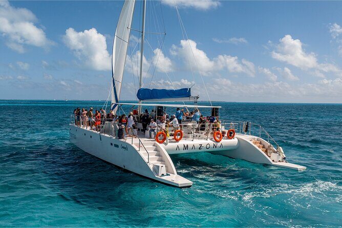 Tulum Isla Mujeres tour with Open bar and Lunch buffet - An In-Depth Look at the Tour Experience