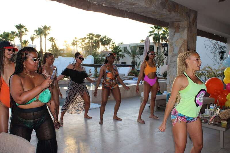 Twerk it out: Class for BACHELORETTE PARTIES in Cabo - How Is the Class Conducted?