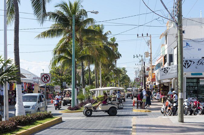Two Fantastic Islands To Discover: Tour To Contoy & Isla Mujeres - Discovering Isla Mujeres