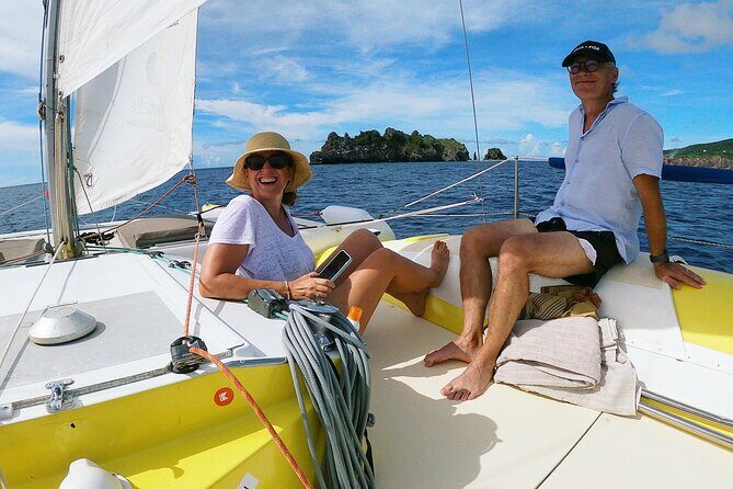Two Hours of Sailing and Relaxation in the Bay of Saintes - An In-Depth Look at the Sailing Experience