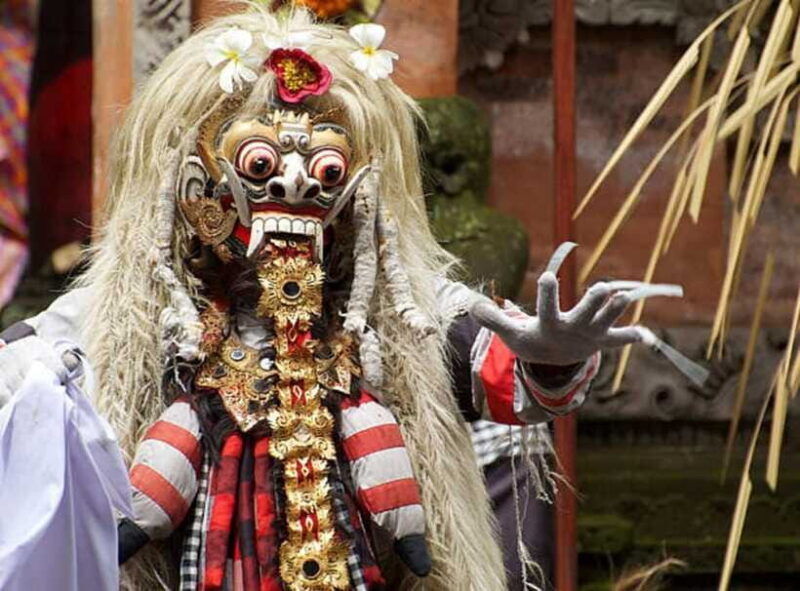 Ubud: Barong Dance and Keris Cultural Dance Show Tickets - Reviewing the Reviews: What Past Visitors Say