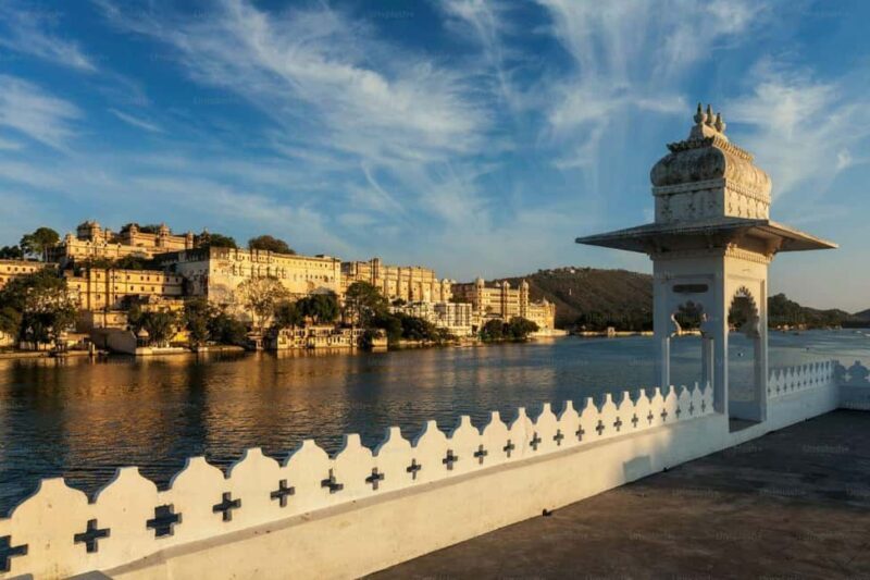 Udaipur: 2-Day Private Tour with Guide & Boat Ride - Key Points