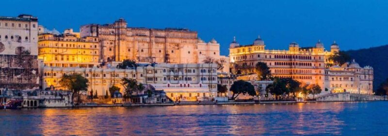 Udaipur: 2-Day Private Tour with Guide & Boat Ride - Overview of the Tour Experience