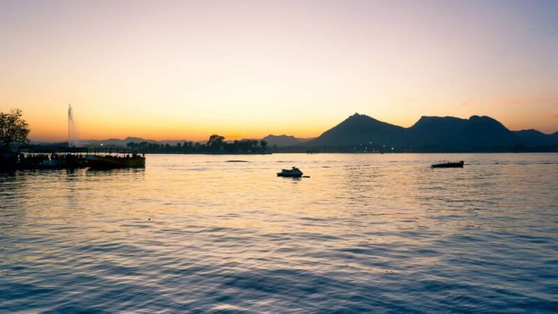 Udaipur: Guided Ghat Tour and Boat Ride - Why This Tour Matters for Your Udaipur Visit