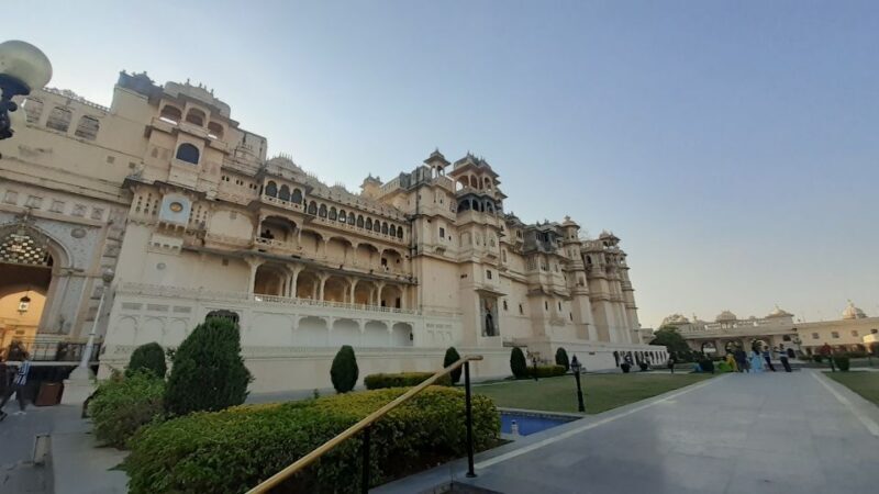Udaipur Highlights: Private City Sightseeing guided tour - What Makes This Tour Stand Out