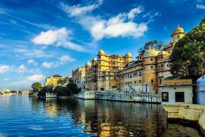Udaipur in Full Day Sightseeing 8+places with Entrances fees - Detailed Breakdown of the Tour Experience