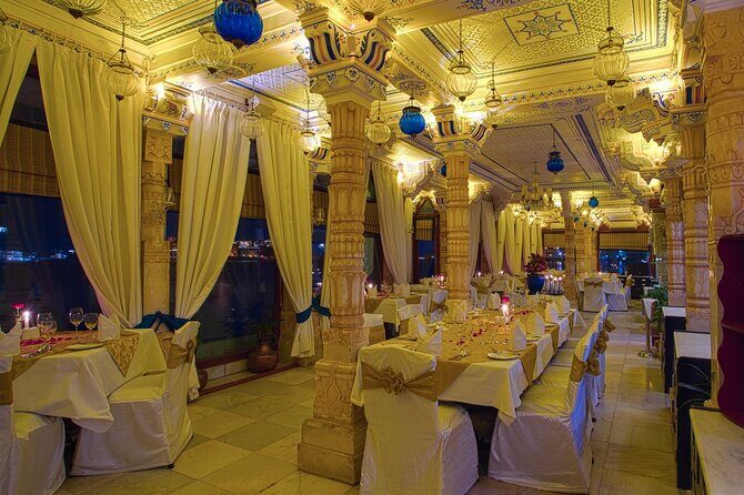 Udaipur: Jag Mandir Island Dinner with Boat Ride transfers - An In-Depth Look at the Experience