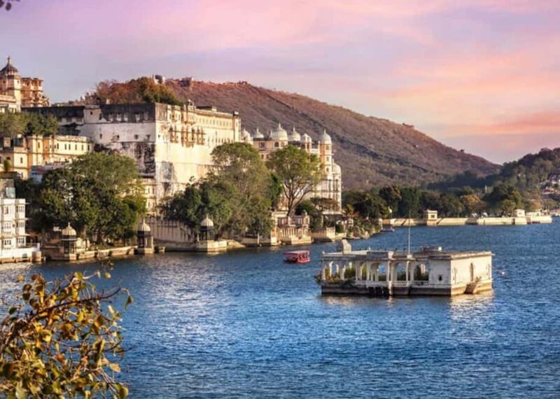 Udaipur: Monsoon Palace & Cultural Walk with Local Food - Key Points