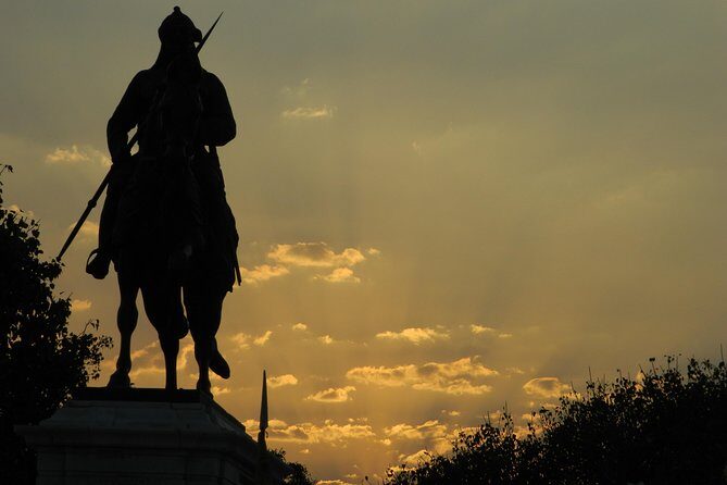 Udaipur Night Walk (2 Hours Guided Walking Tour) - What You Can Expect from the Udaipur Night Walk