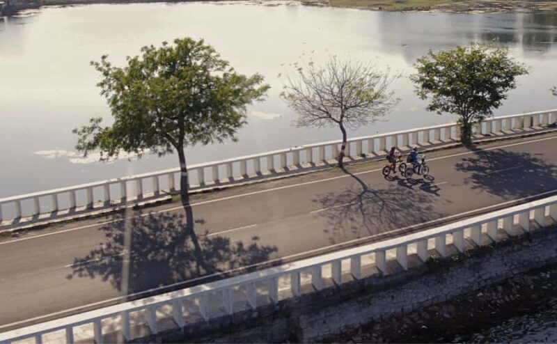 Udaipur: Off-the-Beaten Path Guided E-Bike Tour - Key Points
