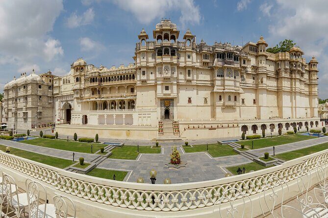 Udaipur Sightseeing Tour Package with Guide and Private Taxi - An Honest Breakdown of the Itinerary