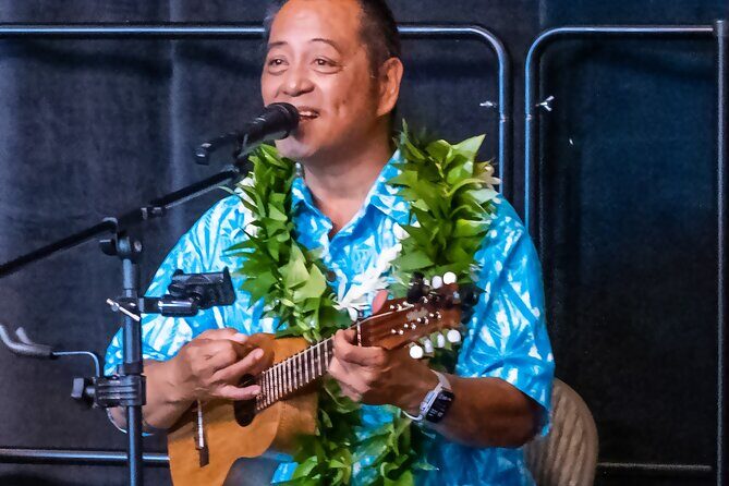 Ukulele Lesson on Maui (Basics) - Introduction