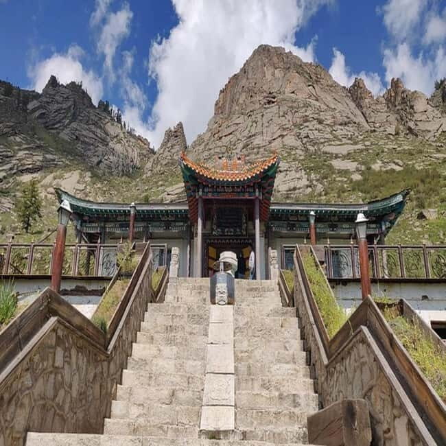 Ulaanbaatar: Chinggis Khaan Statue and Turtle Rock Day Tour - FAQ