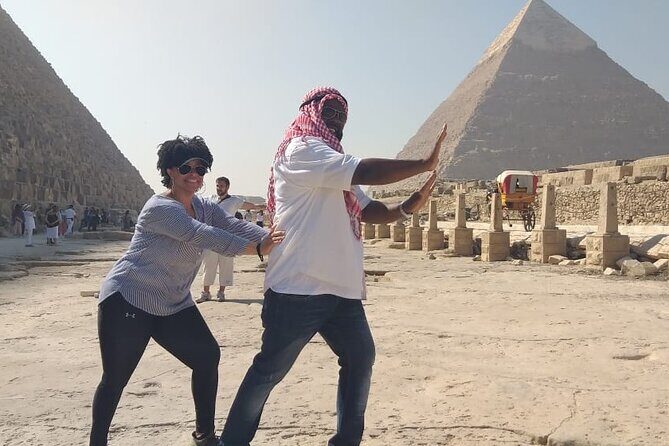 Ultimate private Giza Pyramids Tour: Camel Ride & Lunch Adventure - Exploring Giza in Comfort and Style