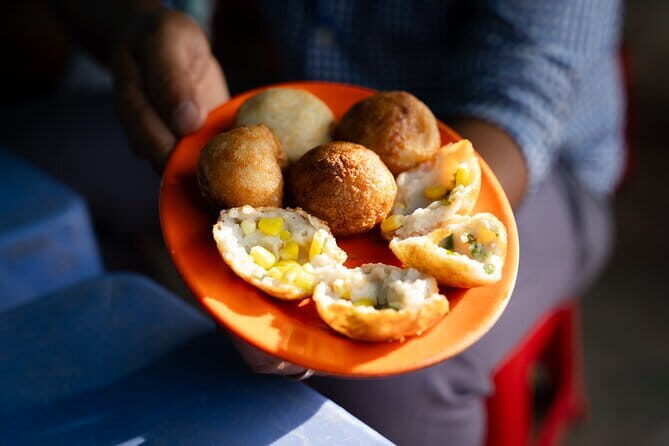 Ultimate Street Food Tour by Tuk Tuk - 20 Tastings Across 8 Stops - Key Points