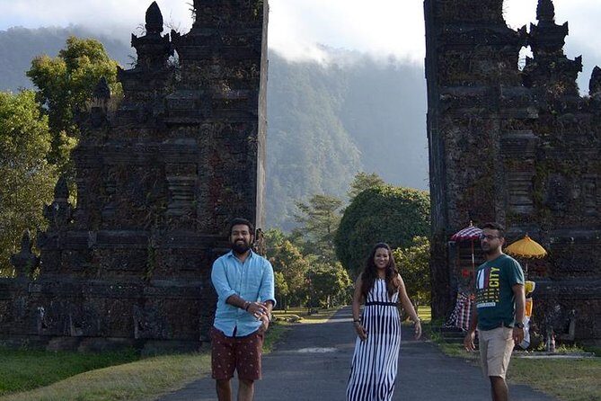 Ulun Danu Temple, Handara Gate, Wanagiri And Banyu Mala Waterfall - FAQs