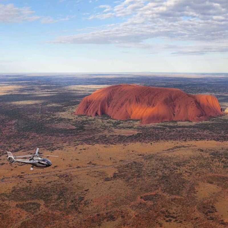 Uluru 15-Minute Helicopter Experience - The Aircraft and Group Size