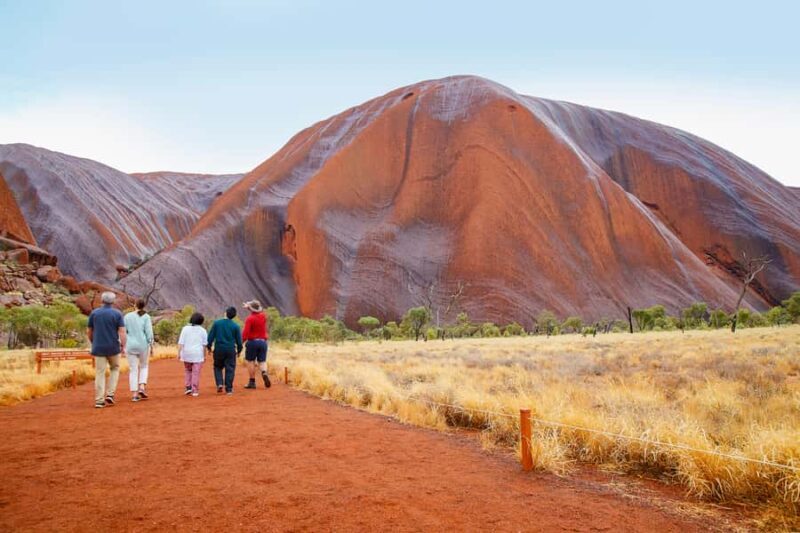 Uluru: Guided Walking Tour at Sunrise with Light Breakfast - An In-Depth Look at the Tour Experience