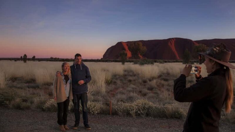 Uluru Highlights Small Group Morning Tour + Picnic Breakfast - Key Points
