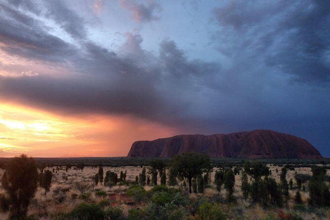 Uluru Small Group Tour including Sunset - Key Points