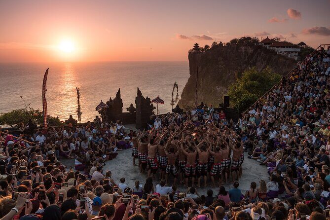 Uluwatu Cliff Temple sunset Tour with Kecak Show and Sea Food Dinner at Jimbaran Beach - Practical Tips for Making the Most of Your Tour