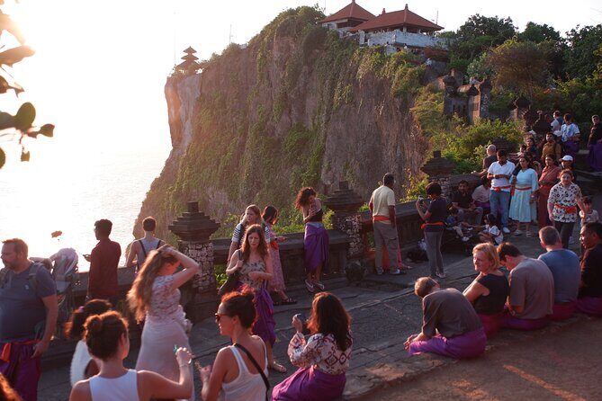 Uluwatu Kecak and Jimbaran Bay - Who Will Love This Tour?
