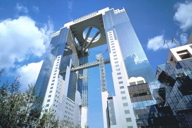 Umeda Sky Building KUCHU-TEIEN OBSERVATORY - The Umeda Sky Building and Its Observational Deck