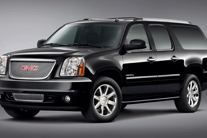 Umrah Luxury Transport from Madinah hotel to Jeddah Airport - The Vehicle Experience: Comfort and Convenience