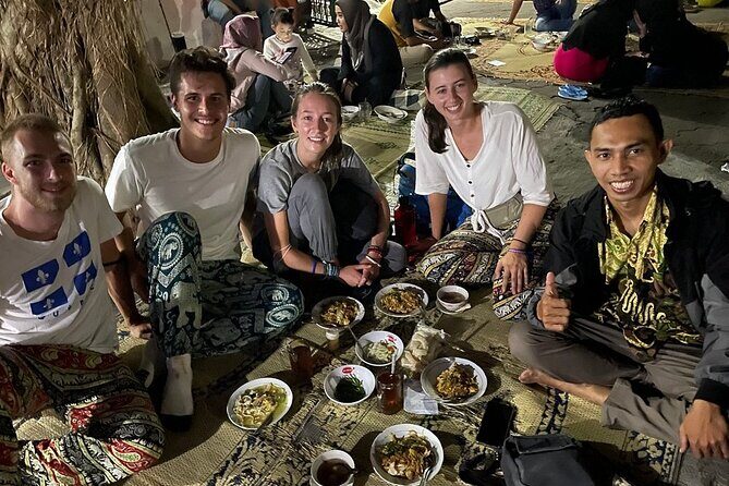 UNESCO Tour: Borobudur Top Access (Ticket Assistance) & Prambanan - FAQ
