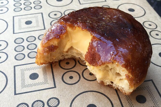 Union Square Donut Adventure and Walking Food Tour - The Experience and Atmosphere
