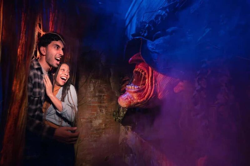 Universal Orlando Resort: Halloween Horror Nights - The Haunted Houses: A Closer Look