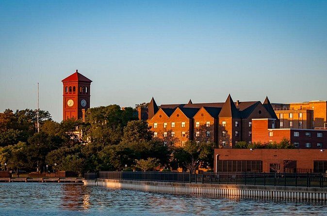 University Scavenger Hunt Pirates' Plunder at Hampton University - The Experience from Reviewers’ Perspectives
