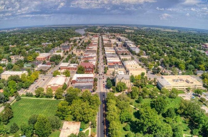 University Scavenger Hunt Soaring and Strolling Around Lawrence - FAQ