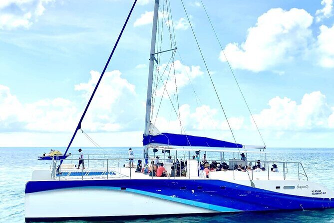 Unlimited Catamaran Adventure! Open Bar, Party & Transportation From Cancun - An In-Depth Look at the Catamaran Adventure