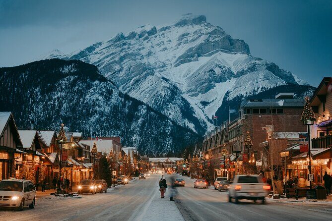 Up to 6 Guests Private Tour Lake LouiseBanff and Emerald Lake - Key Points