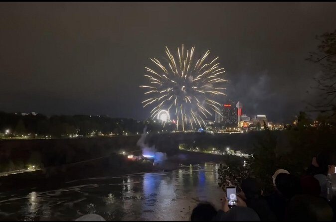 USA Side Rainbow Illumination and Fireworks Walking Tour - Who Will Love This Tour?