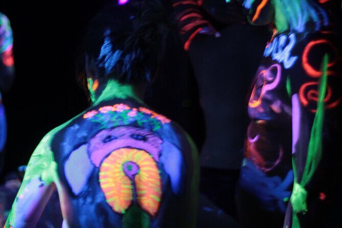 UV Body Painting Experience for Couples in Brooklyn - Who Should Consider This?