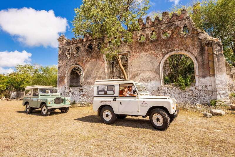 Uxmal: Private Plantations Tour in a Vintage Land Rover - Exploring Uxmal in a Vintage Land Rover