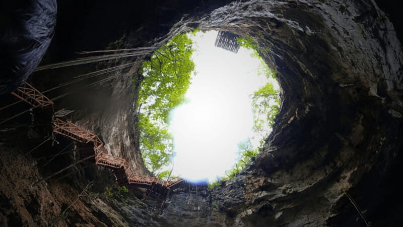 Valladolid: Chichén Itzá and 2 Cenotes Shared Day Trip - Who Would Enjoy This Tour?