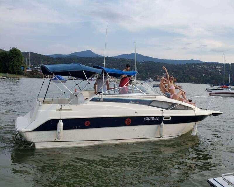 Valle de Bravo: 26 feet Yacht Rental Experience - Key Points