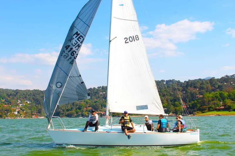 Valle de Bravo: Sailboat Tour Over the Lake. - Who Should Consider This Experience?